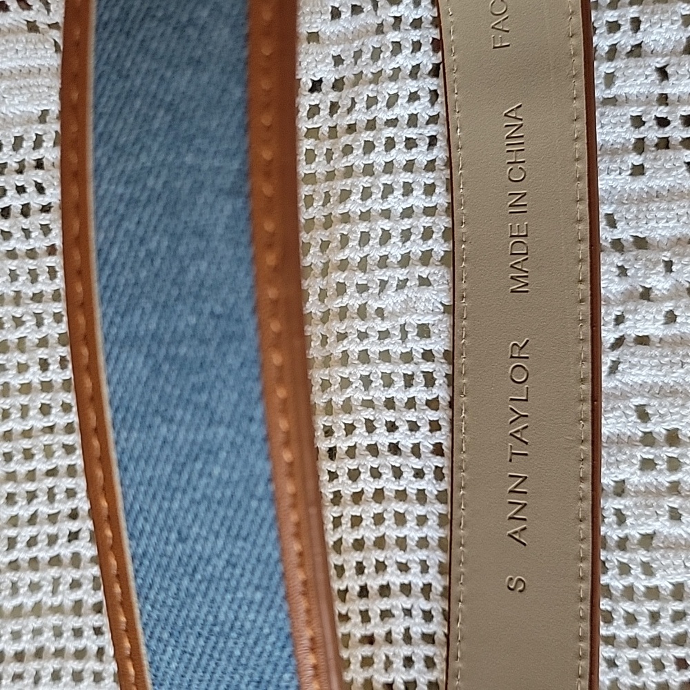 NWT Ann Taylor Blue Denim and Tan Leather Trim Belt Size S - Picture 2 of 5
